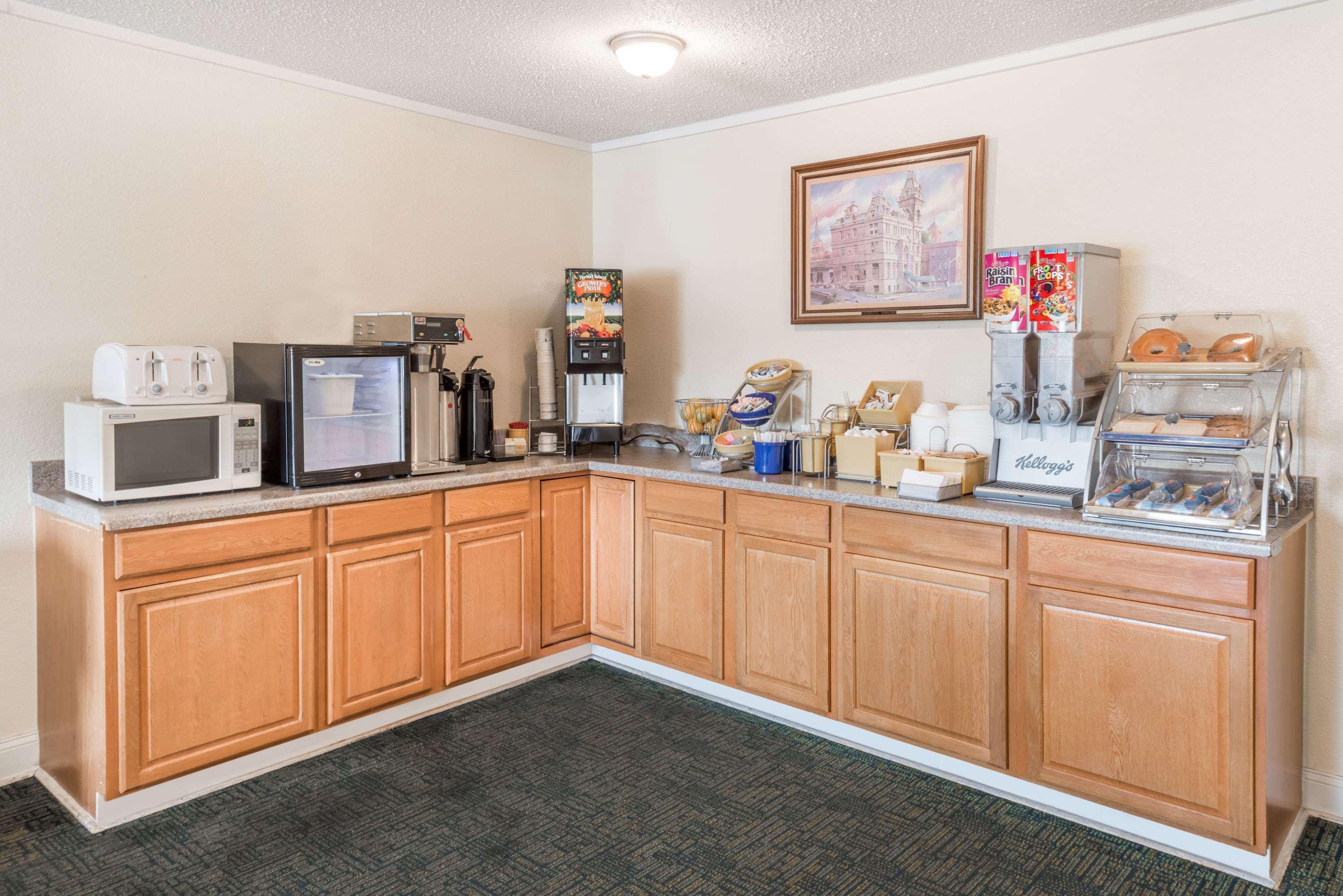 Days Inn By Wyndham Hannibal Extérieur photo