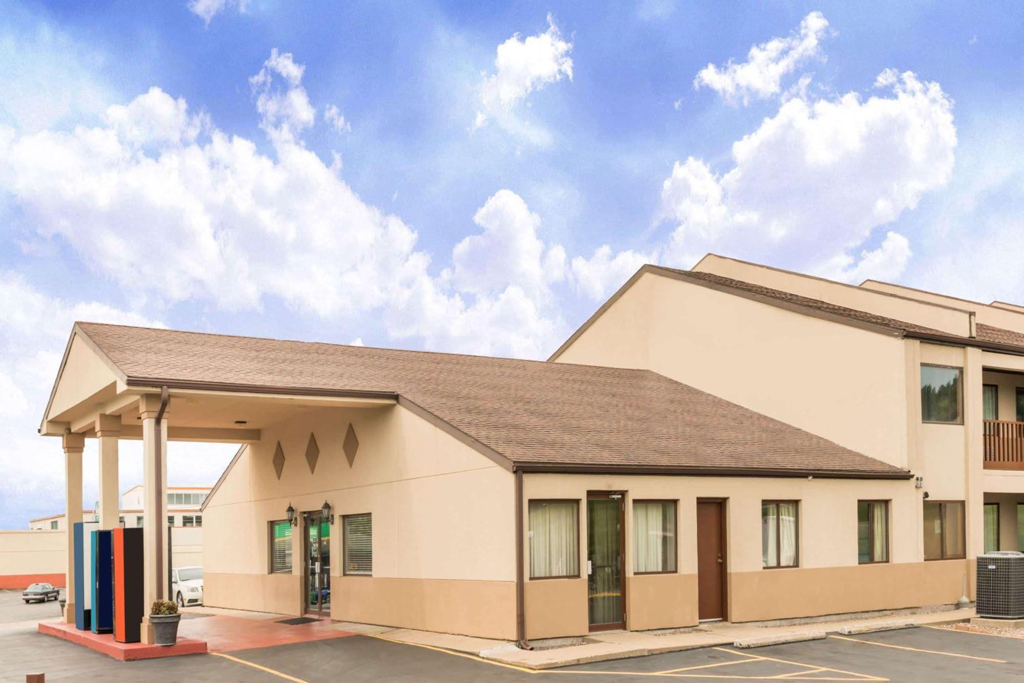 Days Inn By Wyndham Hannibal Extérieur photo